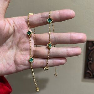 Elegant Gold and Green Clover Necklace